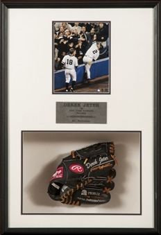 Derek Jeter Signed Rawlings Glove in Full Shadowbox Display (MLB/Steiner)